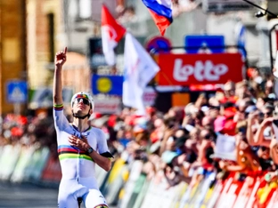 Ardennen-Hattrick: Pogacar siegt in Lüttich