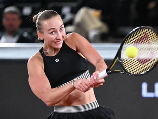 Potapova besiegt in Madrid Weltranglisten-Zweite Rybakina