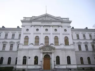 Prozess gegen Ex-FPÖ-Mandatar um Fluchthilfe für Marsalek