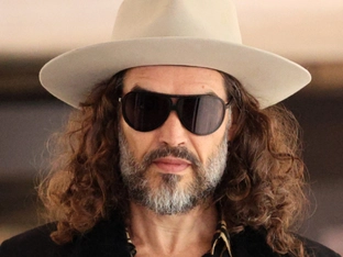 Russell Brand gibt Affäre mit 16-Jähriger zu