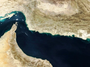 Iran warnt USA vor Einsatz in Straße von Hormuz