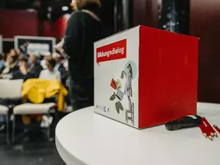 Bildungsdialog sammelt Inputs in den Bezirken