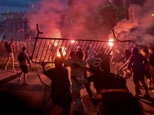 Zusammenstöße mit Polizei bei Studentenprotest in Belgrad