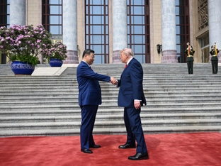US-Präsident Trump von chinesischem Amtskollegen Xi begrüßt