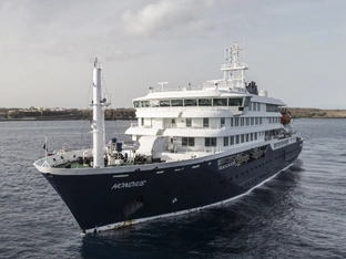 Kreuzfahrtschiff mit Hantavirus darf nach Spanien