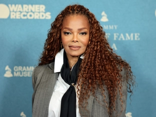 Michaels kleine Schwester: Pop-Star Janet Jackson ist 60