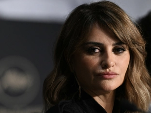 Penelope Cruz trotz Aneurysma-Angst bei "Black Ball" dabei