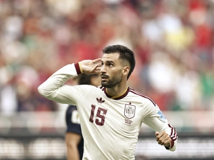 Spanien nach 1:0-Erfolg gegen Uruguay Gruppe-H-Sieger