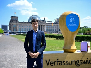 Gutachten: Chancen für AfD-Verbotsantrag stehen gut