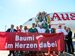 Österreichs Nationalteam hob Richtung Fußball-WM ab