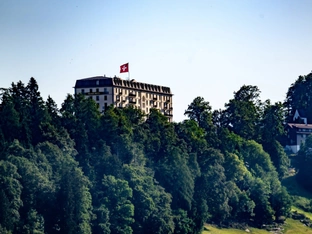 Vance in der Schweiz angekommen, Verhandlungen starten