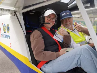 Lions Club Brixen schenkt Kindern mit Behinderung den Traum vom Fliegen