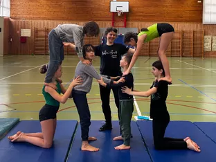 Daumenklavier, Kochen, Selbstverteidigung: Jugendworkshops begeistern