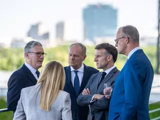 Europäer sichern Ukraine anhaltende Unterstützung zu