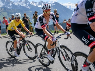 Großschartner mit Superstar Pogacar zur Tour de France
