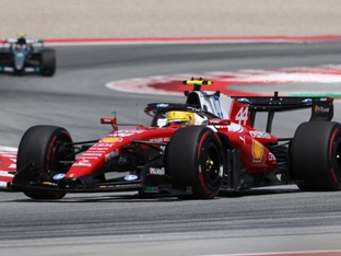 Hamilton feiert in Barcelona ersten GP-Sieg für Ferrari
