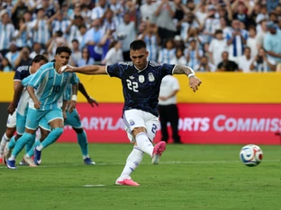 Argentinien gewinnt WM-Test ohne Messi - Brasilien siegt 2:1