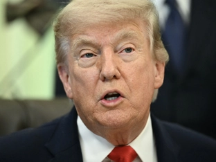 Trump feiert 80. Geburtstag - Käfigkämpfe vor Weißem Haus