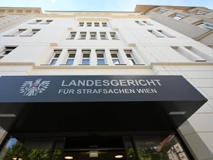 Prozess um Prügelattacke und Vergewaltigung aus Rache