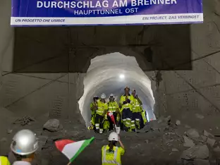 Auch Kompatscher und Alfreider über Tunneldurchstich erfreut