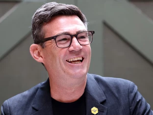 Andy Burnham als Chef der britischen Labour Party bestätigt
