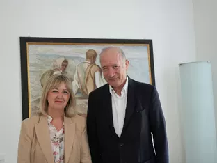 Stiftung Südtiroler Sparkasse fördert Caritas mit 105.500 Euro