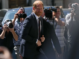 Prinz Harry scheitert mit Klage gegen Verlag