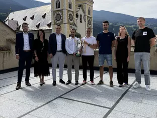 Brixner Stadtturnier 2026: Wer holt sich die Raiffeisen-Trophäe?