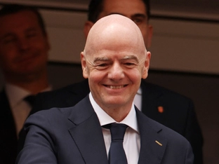 Infantino schließt WM-Erweiterung auf 64 Teams nicht aus