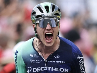 Kooij siegt bei erster Massensprint-Ankunft der Tour