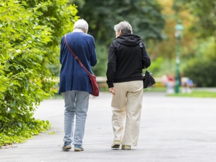 Studie: Menschen werden älter, sind dabei aber länger krank