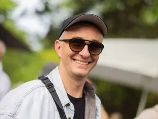 Satiriker Böhmermann schwingt wieder den Kochlöffel