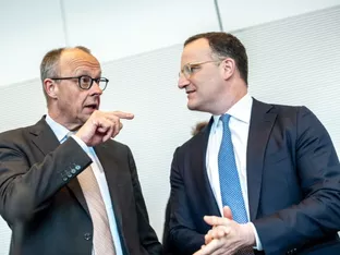Deutschland: Unions-Fraktionschef Spahn tritt zurück