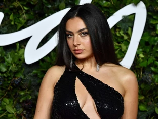 Charli XCX erfindet sich neu