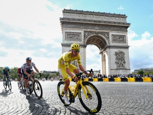 Unantastbarer Pogacar fixiert fünften Tour-de-France-Sieg
