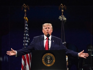 Trump warnt in Rede vor Übernahme durch "Kommunisten"