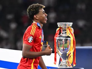 Spaniens Trainer: Yamal ist fit für das WM-Finale