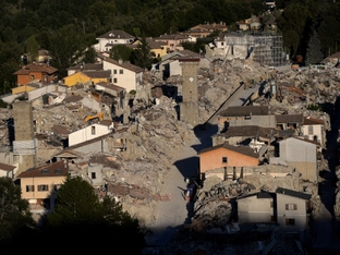 239 nächtliche Glockenschläge für Erdbebenopfer von Amatrice
