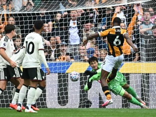 ManUnited mit 0:2-Auftaktniederlage bei Aufsteiger Hull City