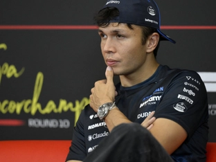 Thailänder Albon fährt auch 2027 für Williams