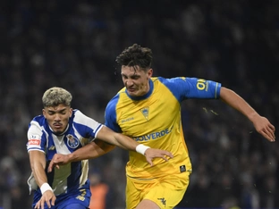 Lyon holt Felix Bacher um 4,3 Millionen Euro von Estoril