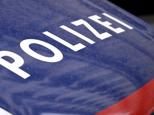 Falscher Polizist brachte 75-Jährige um 70.000 Euro