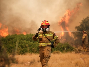 Waldbrand westlich von Athen weitgehend unter Kontrolle