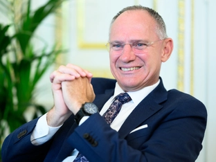 Karner erwartet rasche Einigung bei Fußfessel für Gefährder
