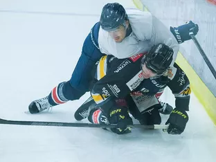 Bozen zieht mit Shutout ins Finale ein