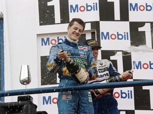 Außenseiter, dann Weltmeister: Netflix mit Schumacher-Doku