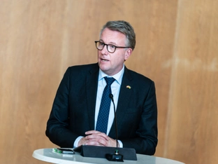 Dänischer Migrationsminister besucht Karner in Wien