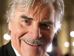 Zwischen Bub und Herzensbrecher: Peter Simonischek wäre 80