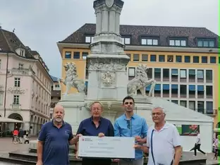 Heimatbund unterstützt deutsche Schule in Dreizehnlinden