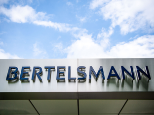 Bertelsmann steigert Gewinn und erhöht Prognose für 2026